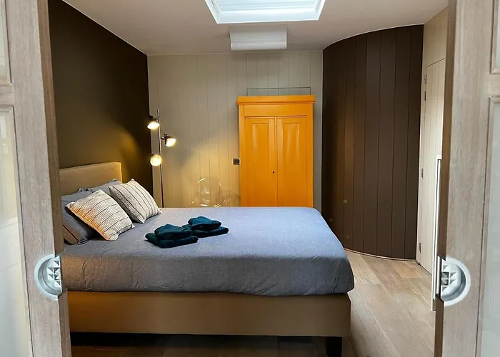 Away 4* Blankenberge